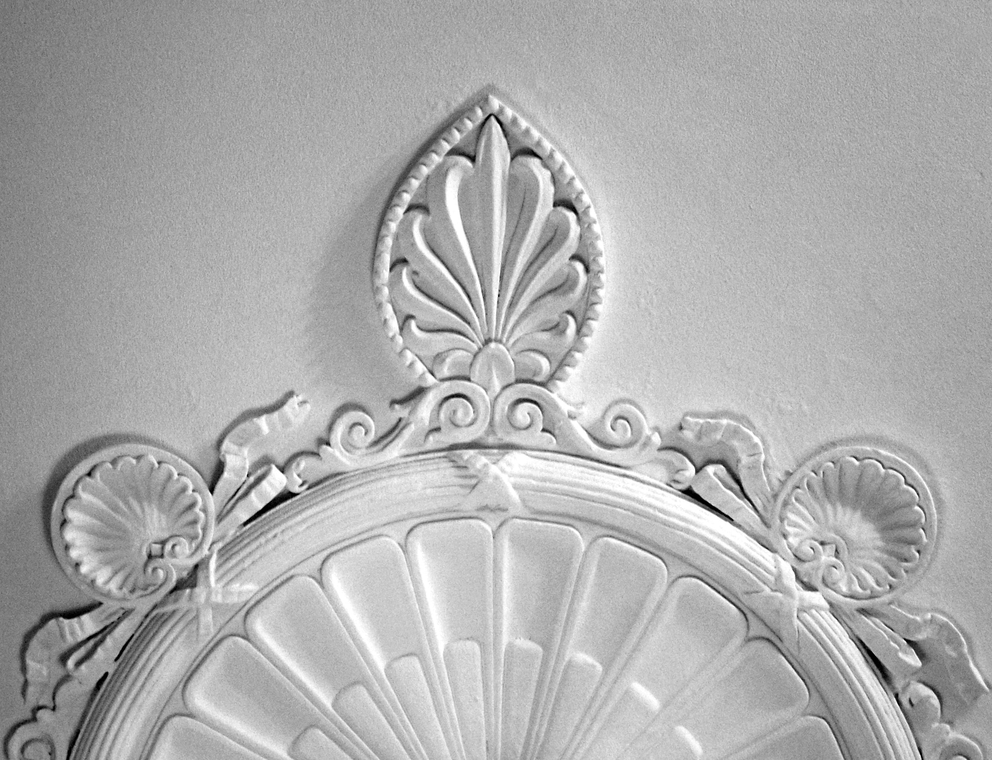 Plaster ornamental ceiling decoration